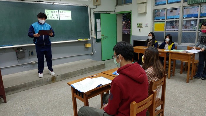 111學年度校內閩南語朗讀比賽圖片